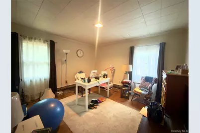 6 Pine Tree Lane, Hyde Park, NY 12538 - Photo 8