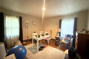 6 Pinetree Ln, Hyde Park, NY 12538 - Photo 8