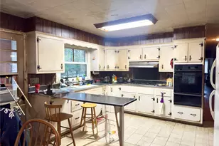 6 Pinetree Ln, Hyde Park, NY 12538 - Photo 4