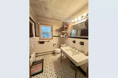 6 Pine Tree Lane, Hyde Park, NY 12538 - Photo 10