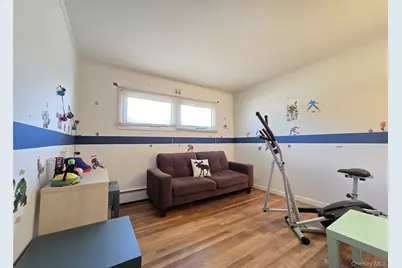 138 E Madison Street, East Islip, NY 11730 - Photo 10