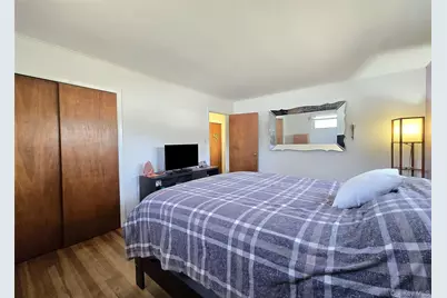 138 E Madison Street, East Islip, NY 11730 - Photo 8