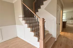 960 Cathedral Ave, Franklin Square, NY 11010 - Photo 2