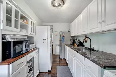 1570 Grand Avenue #24, Baldwin, NY 11510 - Photo 10