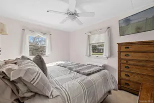 42 Smith St, Greenlawn, NY 11740 - Photo 10