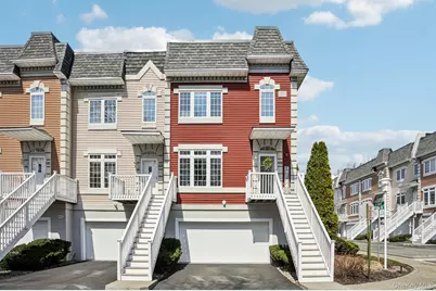 105 Alexander Court, Nanuet, NY 10954 - Photo 1