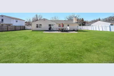 27 Westbrook Road, Coram, NY 11727 - Photo 24