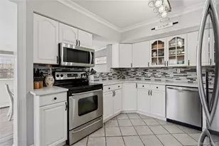 44 Robinson St, Shoreham, NY 11786 - Photo 8