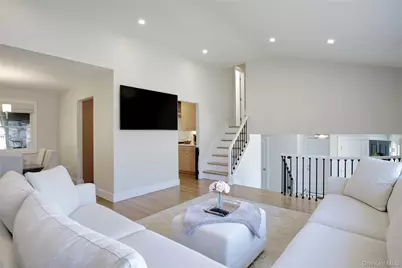 58 Roger Drive, Port Washington, NY 11050 - Photo 6