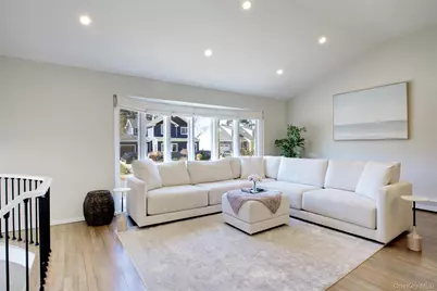 58 Roger Drive, Port Washington, NY 11050 - Photo 4