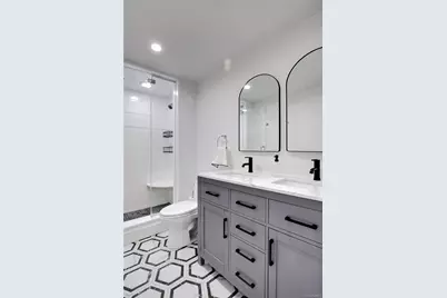 58 Roger Drive, Port Washington, NY 11050 - Photo 16