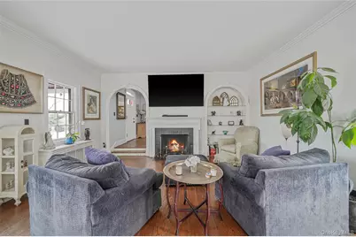 195 Cedar Swamp Road, Glen Head, NY 11545 - Photo 12