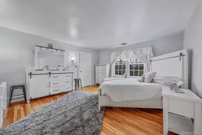 195 Cedar Swamp Road, Glen Head, NY 11545 - Photo 30