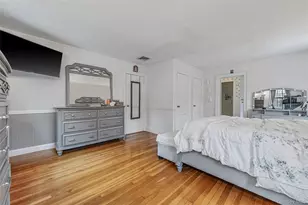 195 Cedar Swamp Rd, Glen Head, NY 11545 - Photo 26