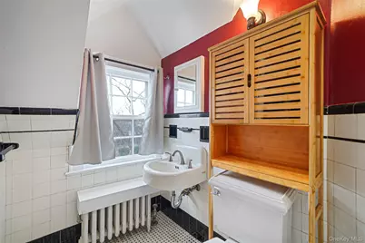 195 Cedar Swamp Road, Glen Head, NY 11545 - Photo 42