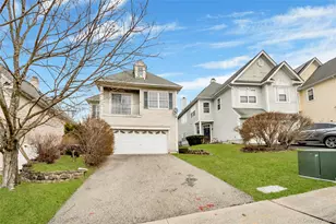 130 Benefield Blvd, Peekskill, NY 10566 - Photo 2