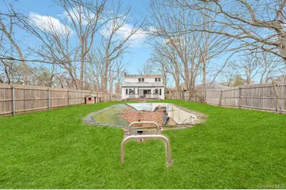 34 Pinelawn Avenue, Shirley, NY 11967 - Photo 24