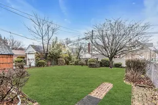 82-27 246th St, Bellerose, NY 11426 - Photo 20