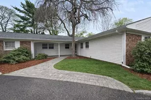 363 Oxhead Rd, Stony Brook, NY 11790 - Photo 2