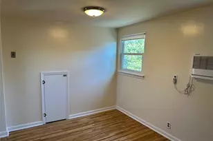 One Waverly Pl, Valley Stream, NY 11580 - Photo 20