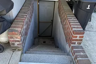 One Waverly Pl, Valley Stream, NY 11580 - Photo 36