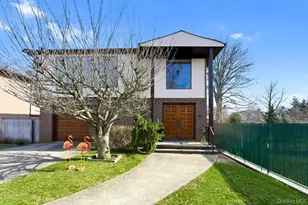 201-02 27th Ave, Bayside, NY 11360 - Photo 16