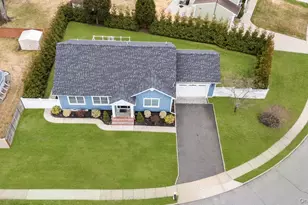 66 Arch Dr, Holbrook, NY 11741 - Photo 38