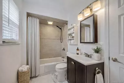 1 Atlantic Avenue #74, Farmingdale, NY 11735 - Photo 6