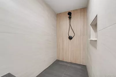 154 3rd Street, Newburgh, NY 12550 - Photo 4