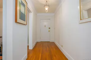 25 Parkview Ave, Bronxville, NY 10708 - Photo 10