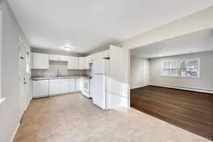 532 Park Ave, Centereach, NY 11720 - Photo 4