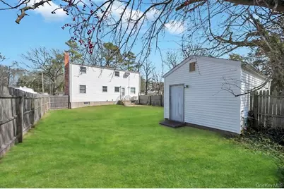 532 Park Avenue, Centereach, NY 11720 - Photo 38