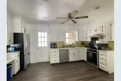 6 Beech Hill Road, Lloyd Harbor, NY 11743 - Photo 8