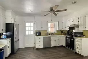 6 Beech Hill Rd, Lloyd Harbor, NY 11743 - Photo 8