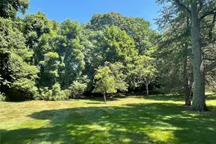 6 Beech Hill Rd, Lloyd Harbor, NY 11743 - Photo 16