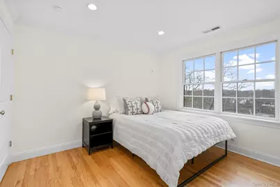 1127 Jensen Avenue, Mamaroneck, NY 10543 - Photo 18