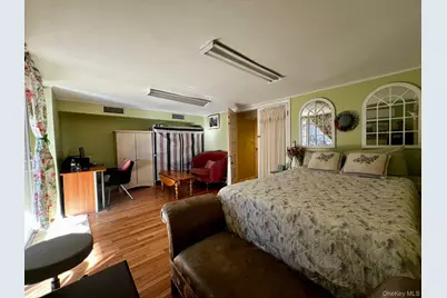 199-18 Cross Island Parkway, Whitestone, NY 11357 - Photo 12