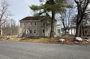 1445 Burlingham Rd, Pine Bush, NY 12566 - Photo 2