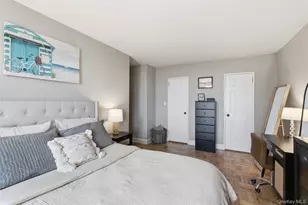 560 W Broadway, Long Beach, NY 11561 - Photo 26