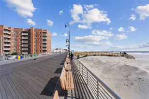 560 W Broadway, Long Beach, NY 11561 - Photo 2