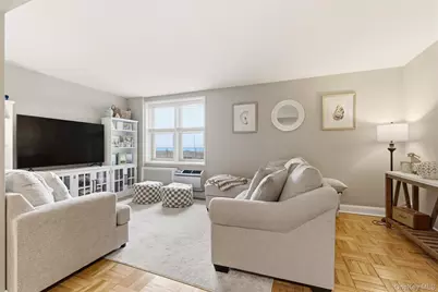 560 W, Broadway #1R, Long Beach, NY 11561 - Photo 18