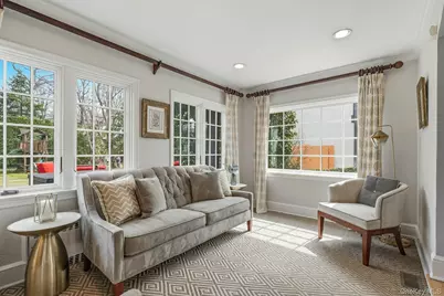 106 Thayer Road, Manhasset, NY 11030 - Photo 12