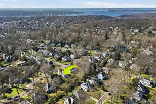 106 Thayer Rd, Manhasset, NY 11030 - Photo 40