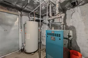 139 Voss Ave, Yonkers, NY 10703 - Photo 8