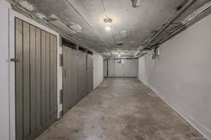 139 Voss Ave, Yonkers, NY 10703 - Photo 32