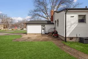 38 Chenango Dr, Bay Shore, NY 11706 - Photo 24