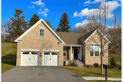 10 W Tilden Place, Hopewell Junction, NY 12533 - Photo 2