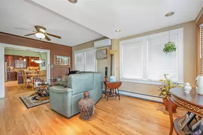 921 N 5th Street, New Hyde Park, NY 11040 - Photo 6
