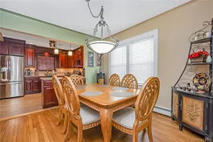 921 N 5th St, New Hyde Park, NY 11040 - Photo 10