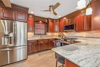 921 N 5th Street, New Hyde Park, NY 11040 - Photo 12